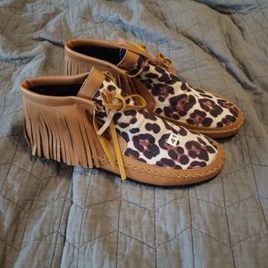 Leopard print moccasins size 9.5 new